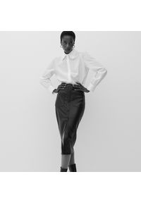 Reserved - Spódnica z imitacji skóry - Czarny. Kolor: czarny. Materiał: skóra #1