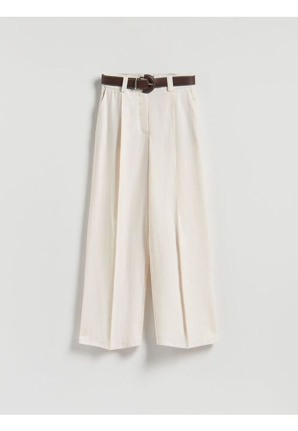 Reserved - Szerokie spodnie z modalem - złamana biel. Materiał: tkanina