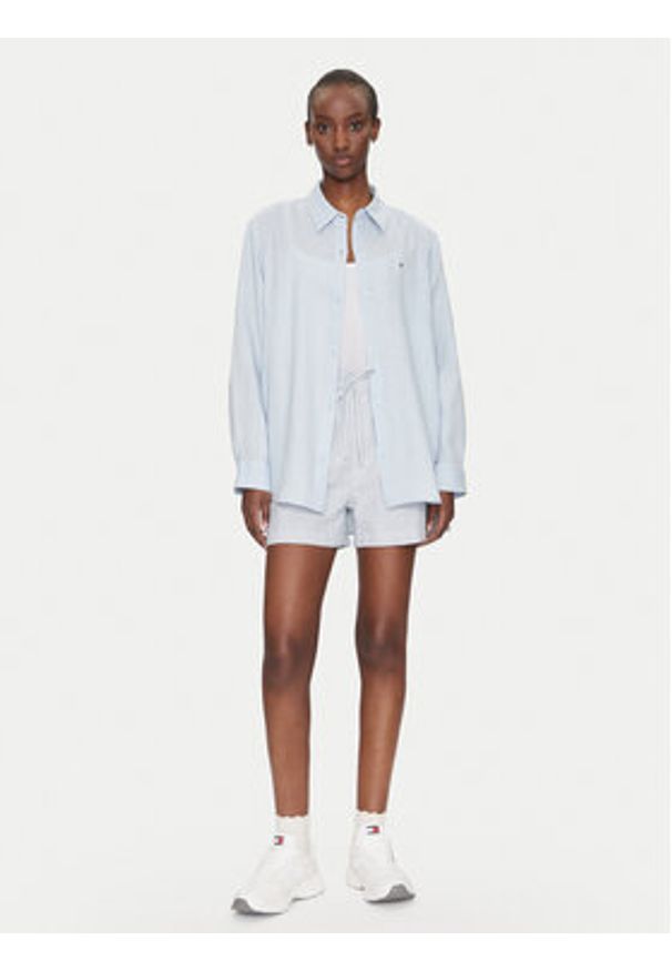 Tommy Jeans Szorty materiałowe DW0DW20360 Niebieski Regular Fit. Kolor: niebieski. Materiał: bawełna