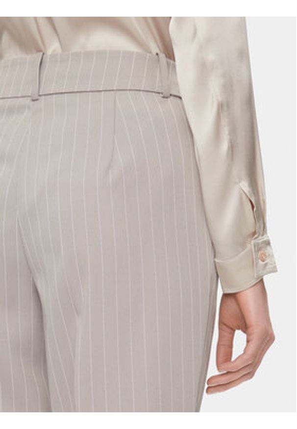 Vero Moda Chinosy Wendy 10301440 Szary Tapered Fit. Kolor: szary. Materiał: syntetyk