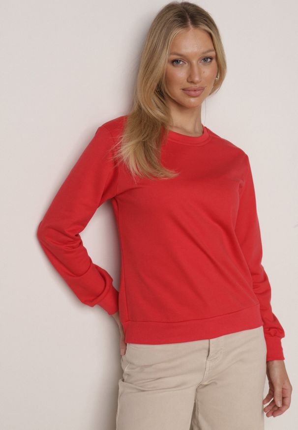 Born2be - Czerwona Bluza z Bawełną Ozdobiona Ściągaczami Hilani. Okazja: na spacer, na co dzień. Kolor: czerwony. Materiał: bawełna. Wzór: aplikacja. Styl: casual, elegancki, klasyczny