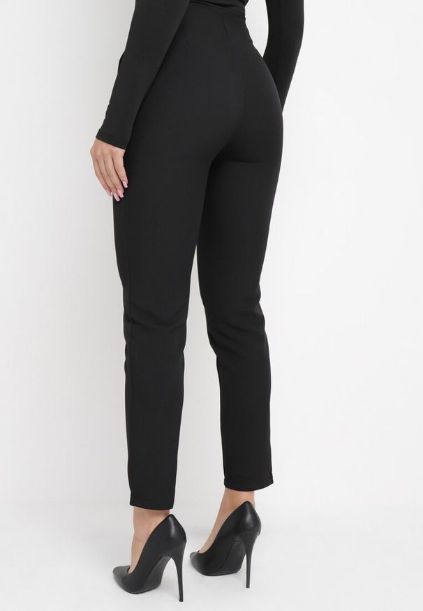 Born2be - Czarne Spodnie Cygaretki z Imitacją Kieszeni Anilnig. Kolor: czarny