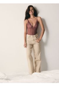 Reserved - Koronkowe body - fioletowy. Kolor: fioletowy. Materiał: koronka #1