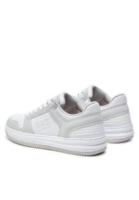 EA7 Emporio Armani Sneakersy X8X189 XK404 T997 Biały. Kolor: biały. Materiał: skóra