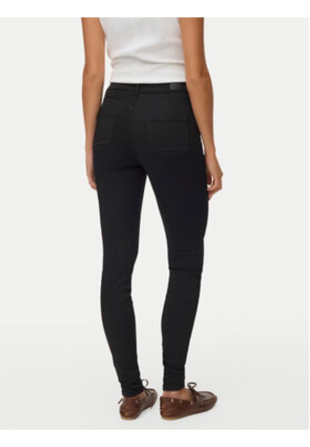 Vero Moda Jeansy Lux 10158160 Czarny Slim Fit. Kolor: czarny