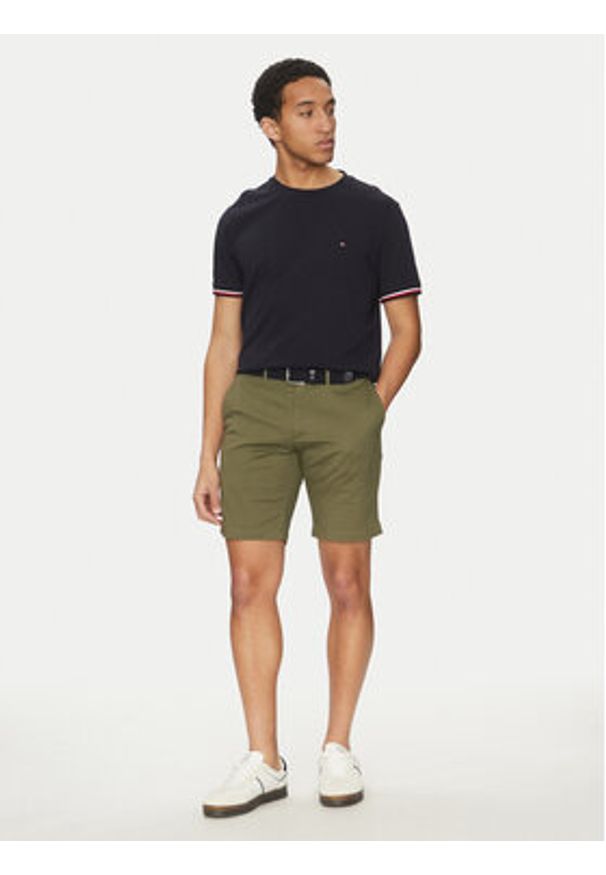 TOMMY HILFIGER - Tommy Hilfiger Szorty materiałowe Brooklyn MW0MW23563 Zielony Regular Fit. Kolor: zielony. Materiał: bawełna