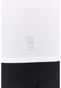 EA7 Emporio Armani - EA7 Biały t-shirt męski z małym szarym logo. Kolor: biały