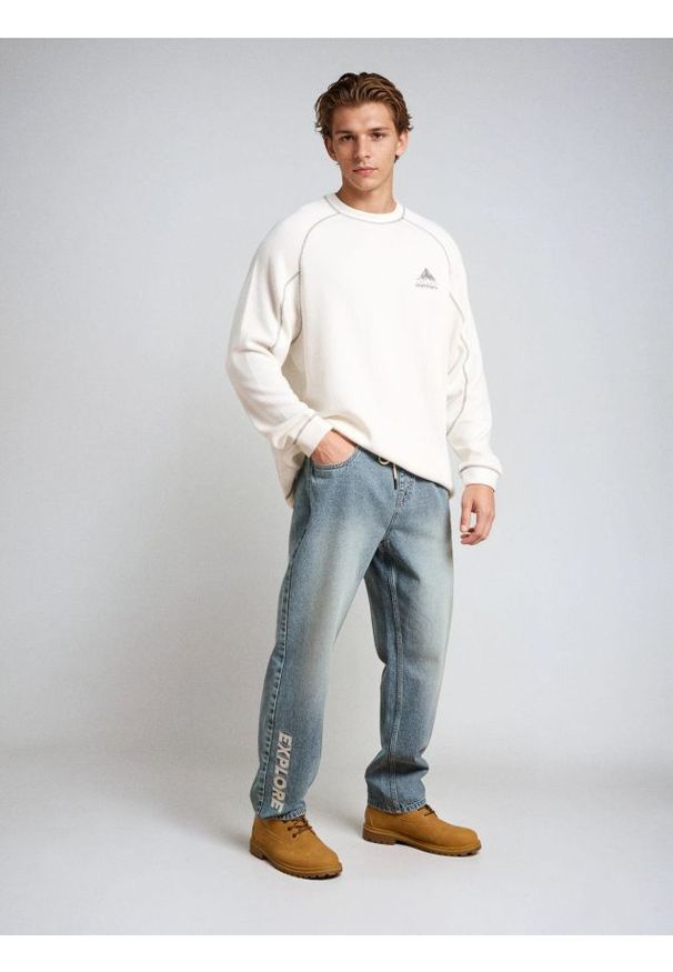 Sinsay - Jeansy jogger - zielony. Kolor: zielony