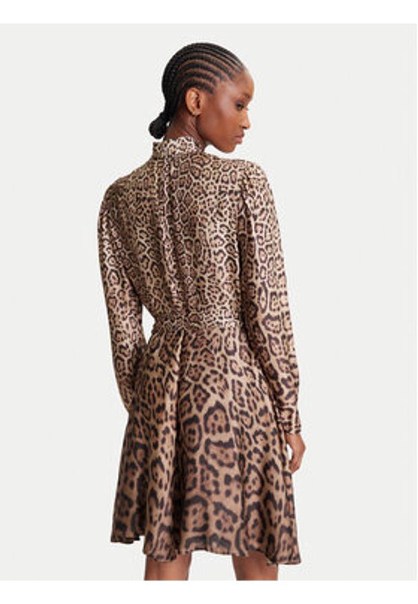 Marciano Guess Sukienka codzienna 5YGK28 7298A Brązowy Regular Fit. Okazja: na co dzień. Kolor: brązowy. Materiał: wiskoza. Typ sukienki: proste. Styl: casual