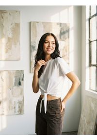 Sinsay - Koszulka wiązana w talii - biały. Kolor: biały #1