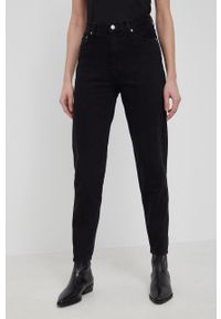 Calvin Klein Jeans Jeansy damskie high waist. Stan: podwyższony. Kolor: czarny