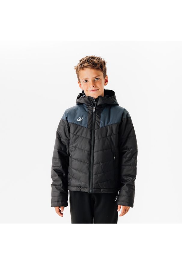 KIPSTA - Krótka kurtka do piłki nożnej dla dzieci Kipsta. Kolor: czarny. Długość: krótkie. Sport: piłka nożna