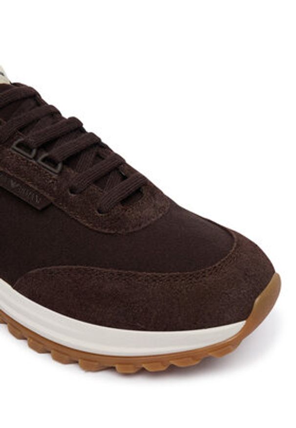 Emporio Armani Sneakersy EM005746 AF25311 U6032 Brązowy ciemny. Kolor: brązowy. Materiał: materiał