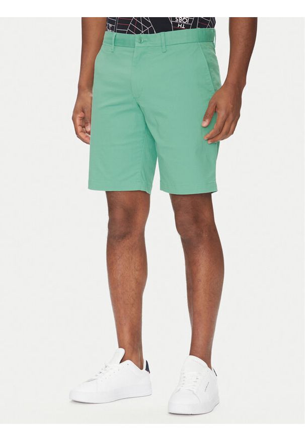 TOMMY HILFIGER - Tommy Hilfiger Szorty materiałowe Brooklyn MW0MW23563 Zielony Regular Fit. Kolor: zielony. Materiał: bawełna