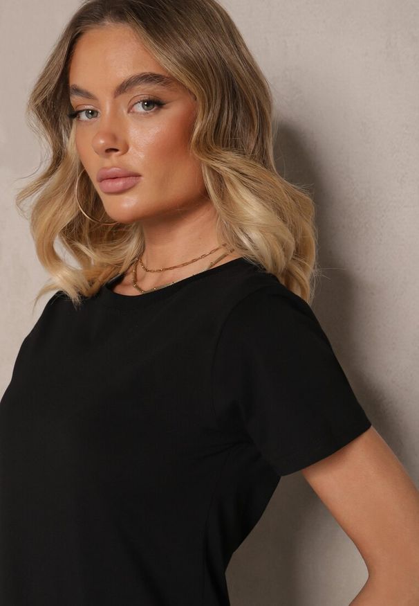 Renee - Czarny Casualowy Bawełniany T-shirt Rivali. Okazja: na co dzień. Kolor: czarny. Materiał: bawełna. Styl: casual