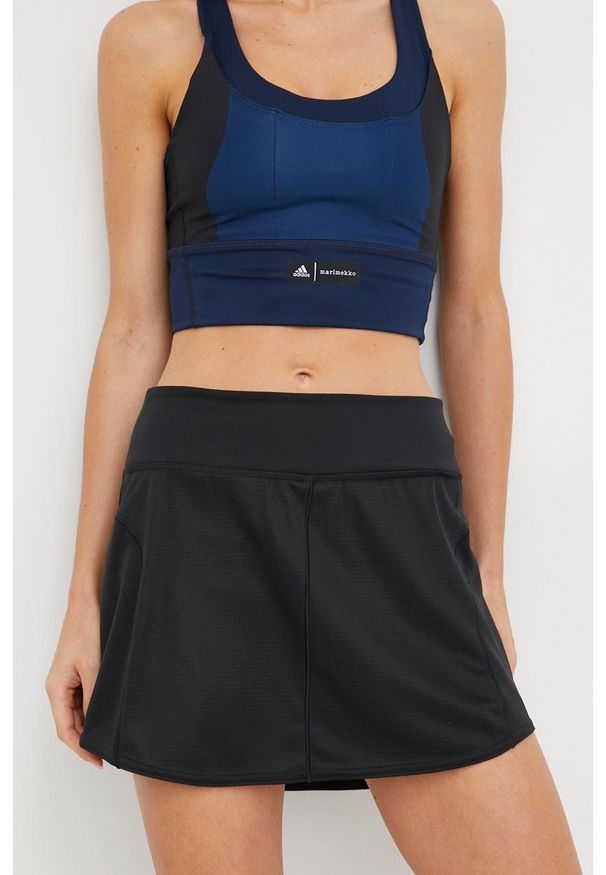 adidas Performance spódnica kolor czarny mini prosta. Okazja: na co dzień. Kolor: czarny. Materiał: skóra, dzianina, materiał. Wzór: gładki. Styl: casual
