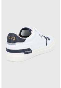 Pepe Jeans Buty Kenton kolor biały. Nosek buta: okrągły. Zapięcie: sznurówki. Kolor: biały. Materiał: guma. Obcas: na obcasie. Wysokość obcasa: niski