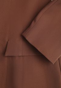 Born2be - Brązowa Elegancka Sukienka VICES o Trapezowym Kroju z Imitacją Kieszeni Amaliete. Okazja: na spotkanie biznesowe. Kolor: brązowy. Typ sukienki: trapezowe. Styl: elegancki #8