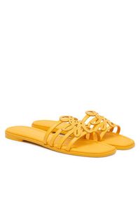 TOMMY HILFIGER - Tommy Hilfiger Klapki Th Script Flat Mule Lth FW0FW09368 Żółty. Kolor: żółty. Materiał: skóra #4