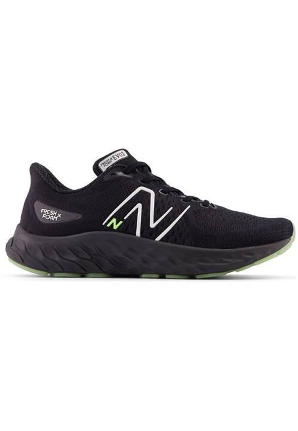 Buty do biegania męskie New Balance MEVOZGB3. Zapięcie: sznurówki. Kolor: wielokolorowy, czarny. Materiał: materiał, syntetyk, tkanina. Szerokość cholewki: normalna