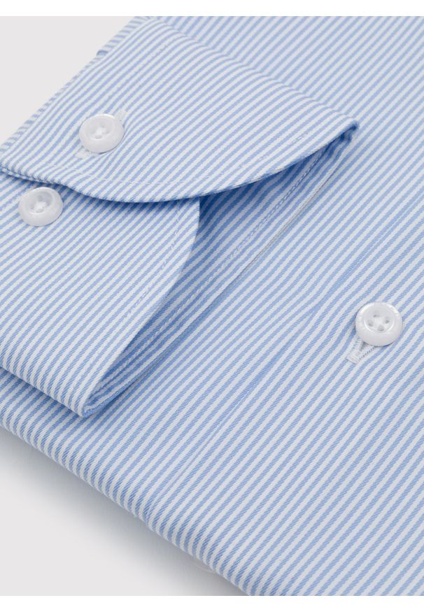 Pako Lorente - PAKO LORENTE – Bawełniana koszula męska w niebieskie paski. Kolor: niebieski. Materiał: bawełna. Długość rękawa: długi rękaw. Długość: długie. Wzór: paski