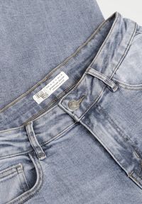 Renee - Niebieskie Jeansy Wide Leg Regular Waist z Bawełną i Dodatkiem Wiskozy Jeniemala. Kolor: niebieski. Styl: elegancki, klasyczny #7