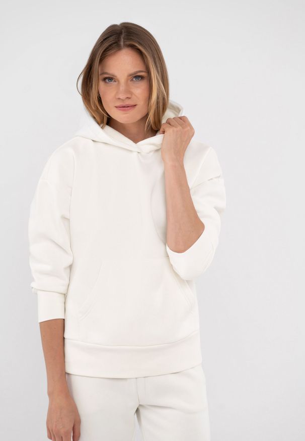 Volcano - Bluza oversize B-LOVE. Typ kołnierza: kaptur. Materiał: materiał, bawełna, dresówka, poliester. Wzór: napisy, haft, aplikacja