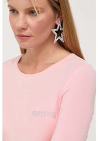 ROTATE - Rotate longsleeve damski kolor różowy. Kolor: różowy. Długość rękawa: długi rękaw. Wzór: aplikacja. Styl: klasyczny #1