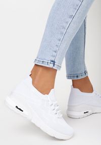 Born2be - Białe Buty Sportowe Amathousa. Okazja: na co dzień. Kolor: biały. Materiał: jeans #6