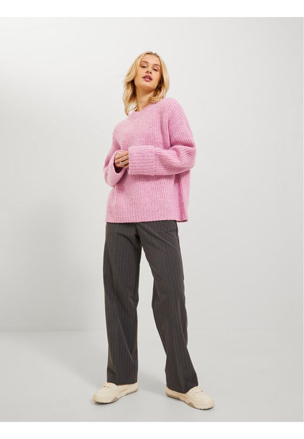 JJXX Sweter 12245453 Różowy Relaxed Fit. Kolor: różowy. Materiał: syntetyk