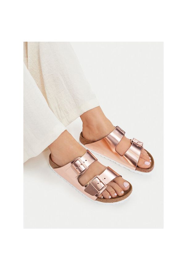 Klapki Birkenstock. Kolor: różowy