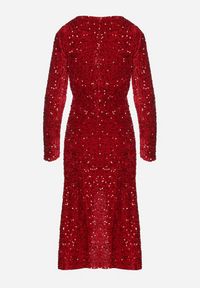 Born2be - Czerwona Kopertowa Marszczona Sukienka Cekinowa Bonilda. Kolor: czerwony. Wzór: aplikacja. Typ sukienki: kopertowe. Styl: elegancki #5