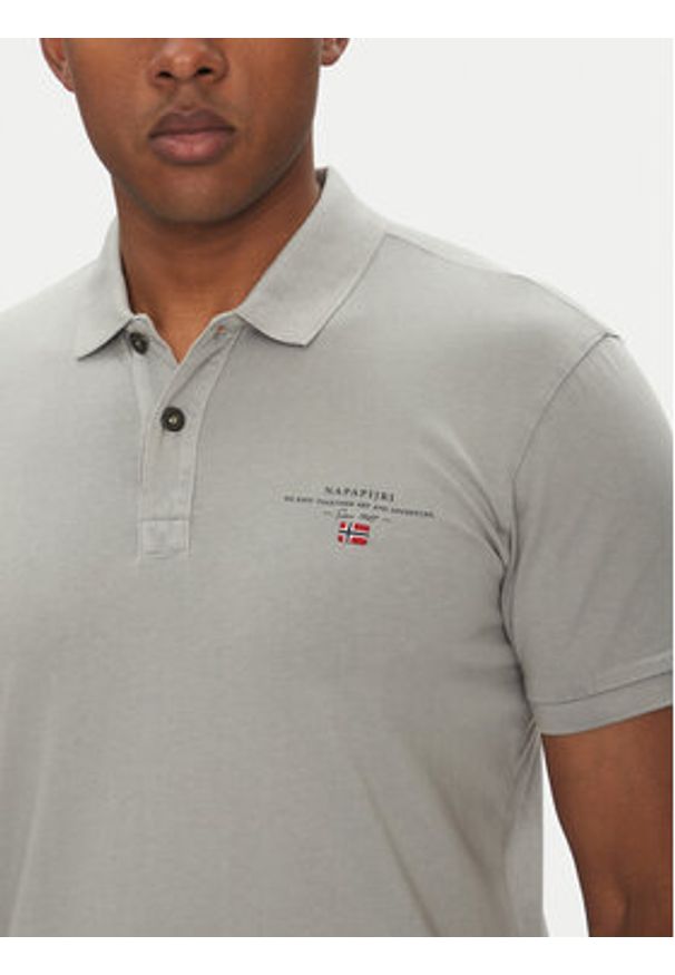 Napapijri Polo Elbas NP0A4GB4 Szary Regular Fit. Typ kołnierza: polo. Kolor: szary. Materiał: bawełna