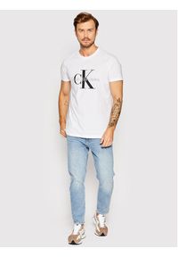 Calvin Klein Jeans T-Shirt J30J320935 Biały Slim Fit. Kolor: biały. Materiał: bawełna #2