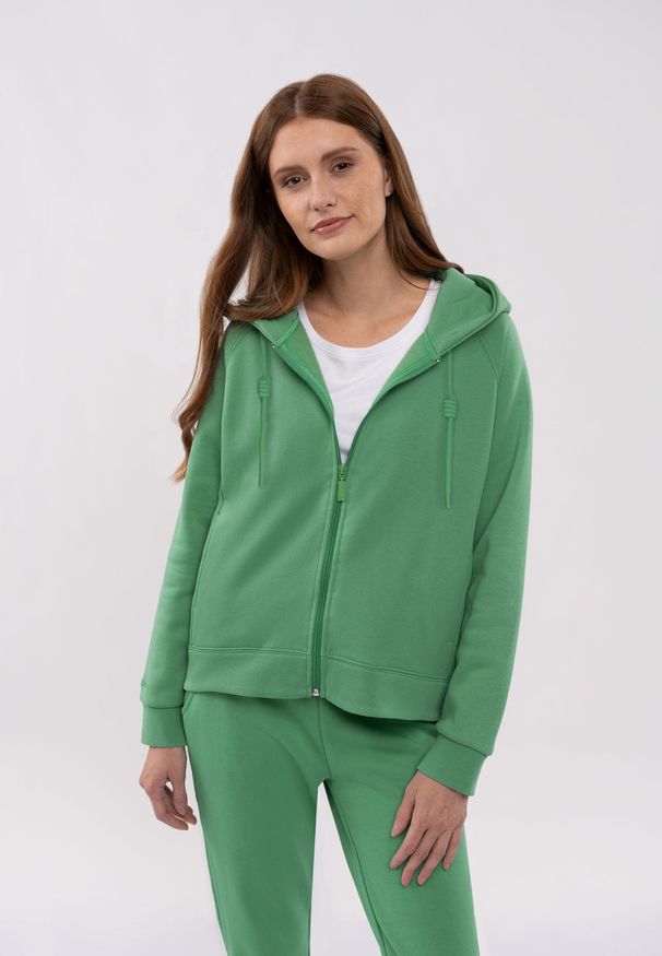 Volcano - Luźna bluza z kapturem B-TIFFI. Typ kołnierza: kaptur. Kolor: zielony. Materiał: poliester, bawełna, dresówka, materiał, skóra. Długość rękawa: raglanowy rękaw. Wzór: gładki