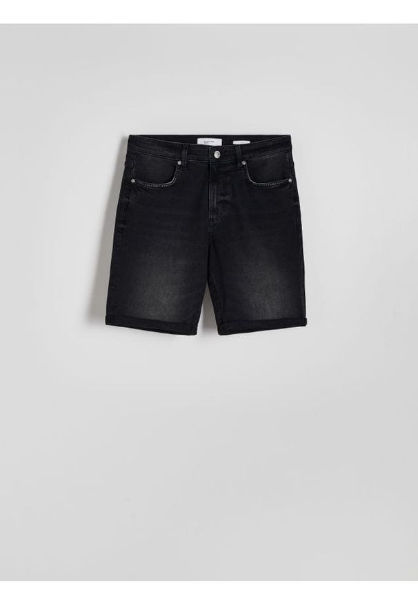 Reserved - Denimowe szorty slim - szary. Kolor: szary. Materiał: denim
