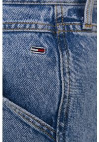 Tommy Jeans Spódnica jeansowa bawełniana mini prosta. Stan: podwyższony. Kolor: niebieski. Materiał: bawełna #3