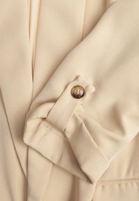 Born2be - Beżowa Marynarka Niezapinana z Kieszeniami i Rękawami 3/4 Fllavia. Kolor: beżowy #6