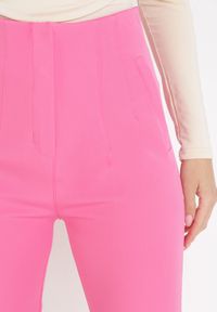 Born2be - Różowe Spodnie z Wysokim Stanem i Długimi Nogawkami Nakote. Stan: podwyższony. Kolor: różowy. Materiał: tkanina. Długość: długie. Wzór: gładki. Styl: elegancki #4