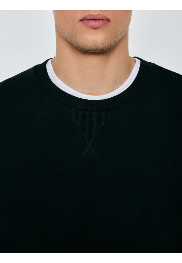 Big-Star - Bluza męska czarna Marltones 906. Okazja: na co dzień. Typ kołnierza: bez kaptura. Kolor: czarny. Materiał: jeans, skóra. Wzór: gładki. Styl: sportowy, klasyczny, elegancki, casual