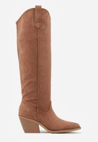 Renee - Jasnobrązowe Kozaki Kowbojki na Stożku z Gładką Cholewką z Imitacji Zamszu Halille. Nosek buta: otwarty. Kolor: brązowy. Materiał: zamsz. Szerokość cholewki: normalna. Wzór: gładki. Obcas: na stożku. Wysokość obcasa: średni #9