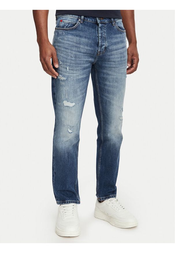 Hugo - HUGO Jeansy 50561463 Niebieski Tapered Fit. Kolor: niebieski