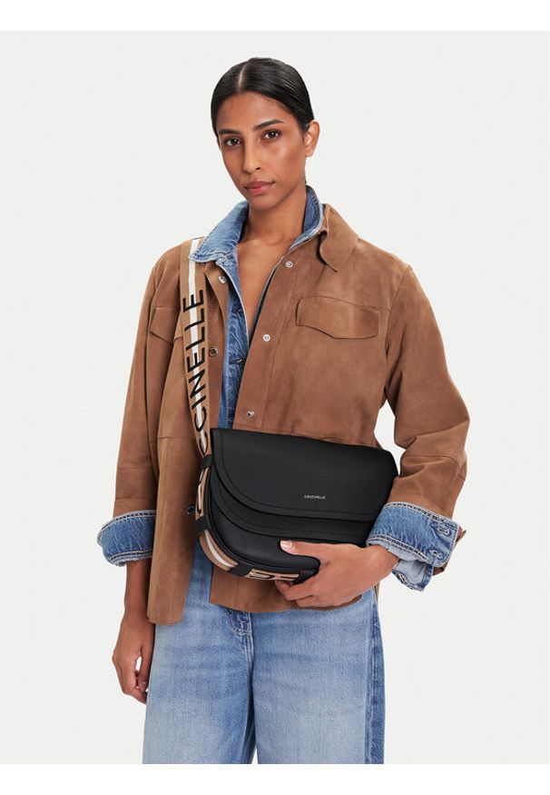 Coccinelle Torebka SQ0 Coccinelle Raquel E1 SQ0 15 02 01 Czarny. Kolor: czarny. Materiał: skórzane