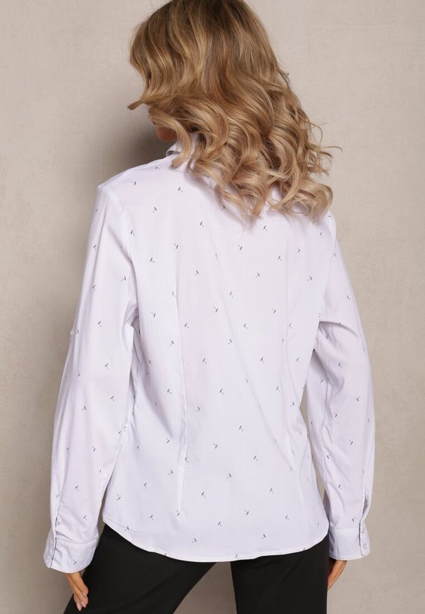 Renee - Granatowa Casualowa Koszula w Delikatne Paski Zapinana na Guziki Firvela. Okazja: na co dzień. Kolor: niebieski. Materiał: bawełna, tkanina. Wzór: paski. Styl: casual