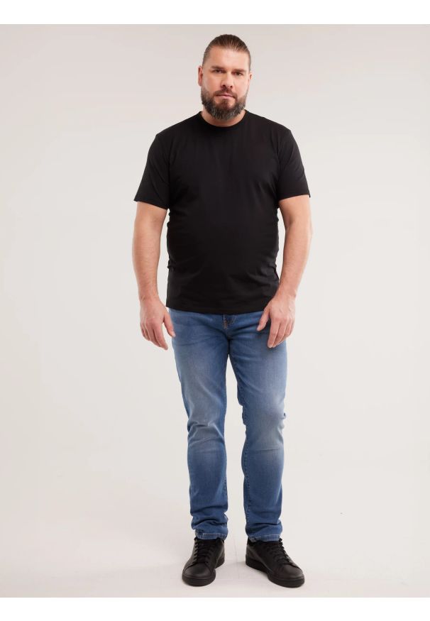Big-Star - Jeansy męskie dopasowane niebieskie Ronan 397. Kolor: niebieski. Styl: sportowy, elegancki, klasyczny