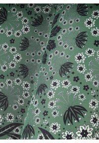 Pako Lorente - PAKO LORENTE – Zielona poszetka w kwiatowy wzór. Kolor: zielony. Materiał: poliester. Wzór: kwiaty #2