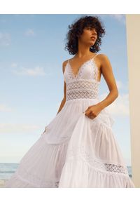 CHARO RUIZ IBIZA - Biała sukienka z koronką Cindy. Kolor: biały. Materiał: koronka. Długość rękawa: na ramiączkach. Wzór: koronka. Długość: maxi #3
