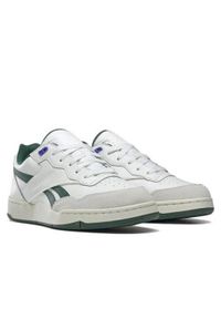 Buty do chodzenia męskie Reebok BB 4000 II. Zapięcie: sznurówki. Kolor: biały. Materiał: guma, materiał, skóra, tkanina. Szerokość cholewki: normalna. Sport: turystyka piesza