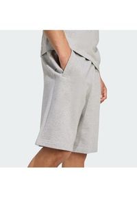 Adidas - adidas Szorty sportowe Essentials Trefoil JW8624 Szary Regular Fit. Kolor: szary. Materiał: bawełna. Styl: sportowy #4