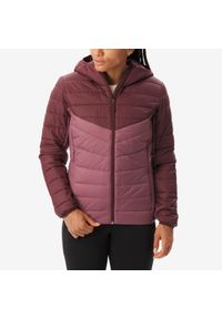 quechua - Kurtka turystyczna damska zimowa Quechua MH500. Kolor: fioletowy. Materiał: tkanina, puch, poliamid, materiał. Sezon: zima. Sport: turystyka piesza #1